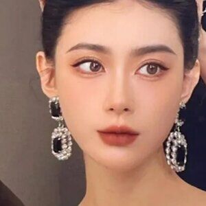 Bling Black Spinel Crystal Earrings Victorian Ottoman Sapphire NWT Gift Silver